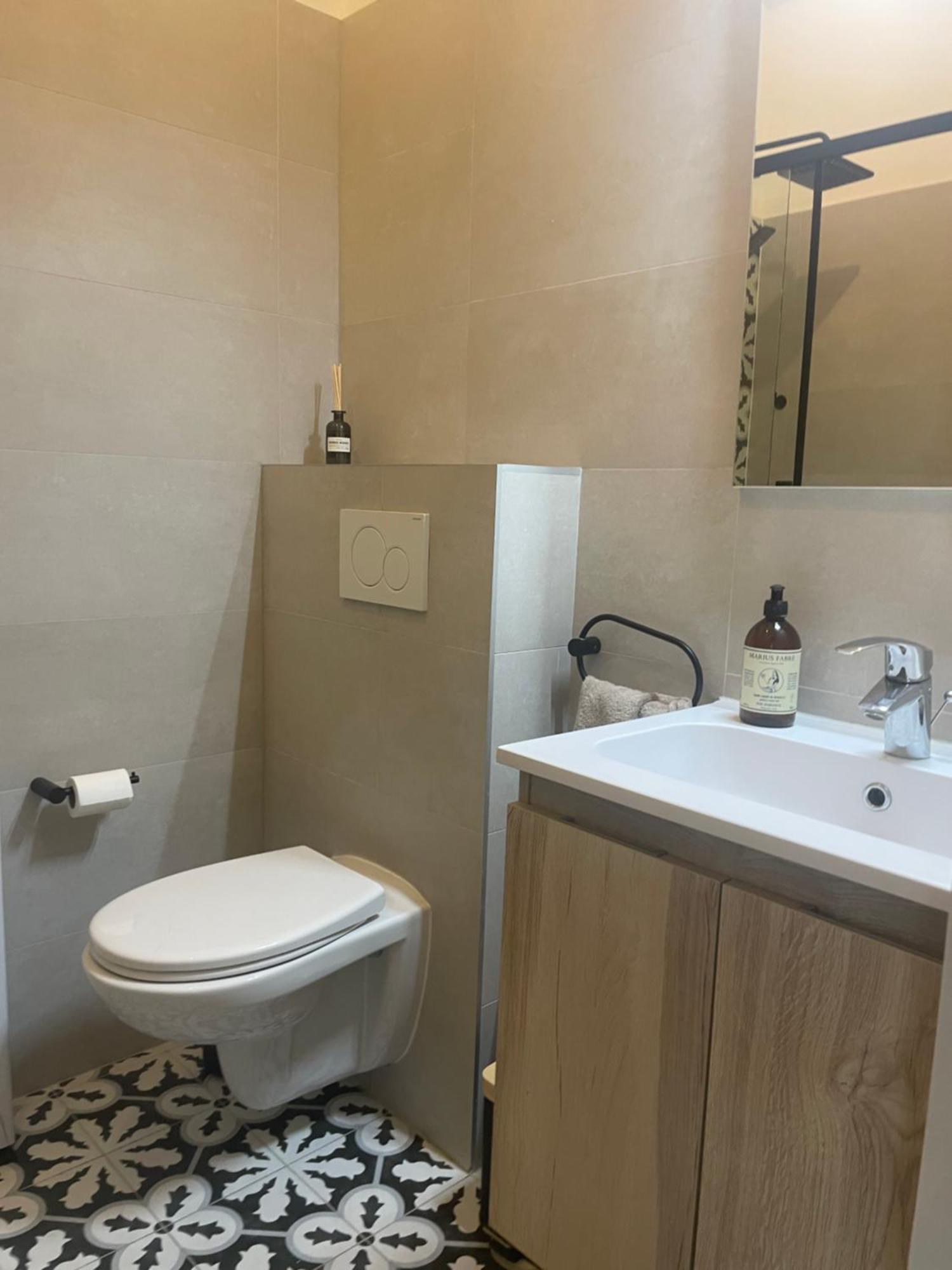 Apartment Superbe Au Coeur De Nizza